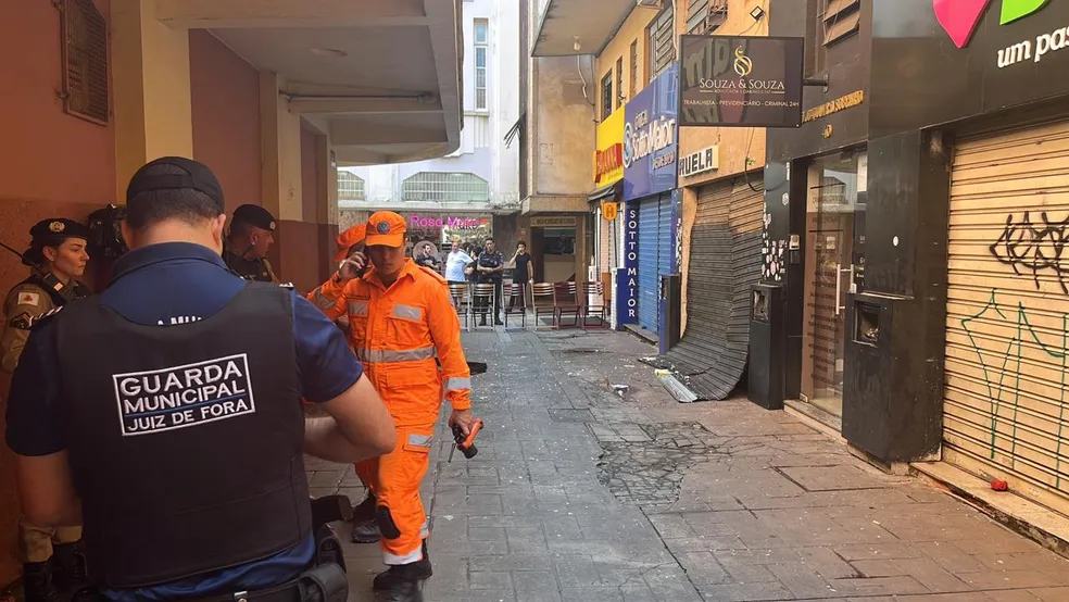 Explosão em restaurante no Centro de Juiz de Fora deixa funcionária ferida